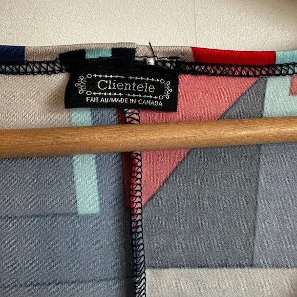 Clientele Geometric Print Tunic Top Made in Canada Blue Red - Picture 6 of 6